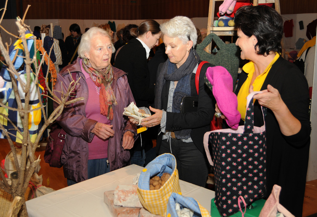 Bazar H__chst 05_11_2011 80_jpg-1320510315