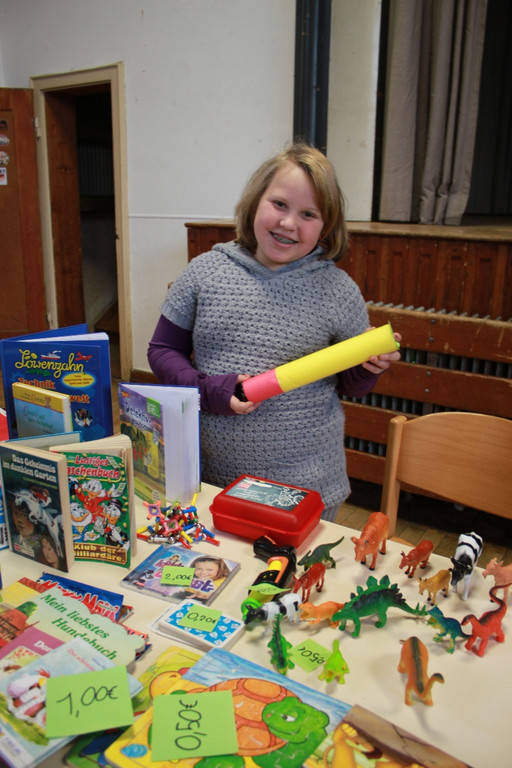 Flohmarkt KINDER EV 2011 _5__jpg-1320522611