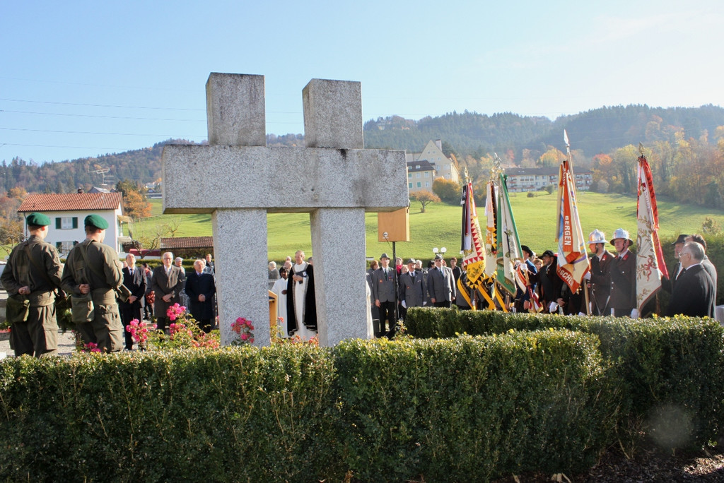 Seelensonntag Kriegerehrung 2011 _33__jpg-1320594766