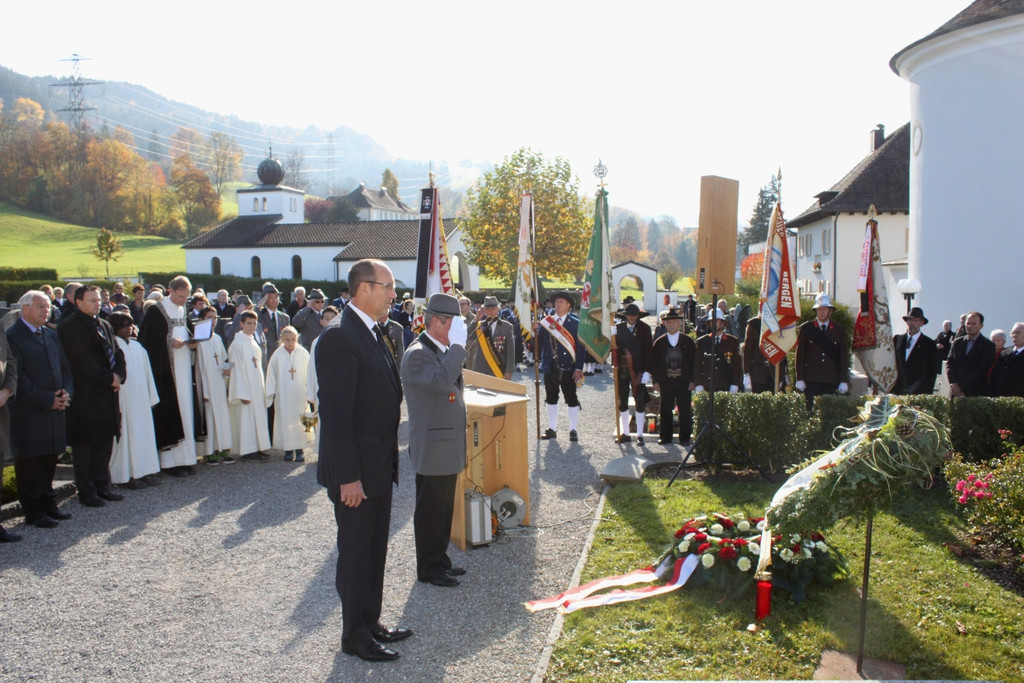 Seelensonntag Kriegerehrung 2011 _6__jpg-1320594600