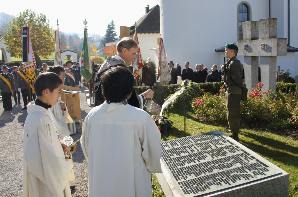 Seelensonntag Kriegerehrung 2011 _7__jpg-1320594606