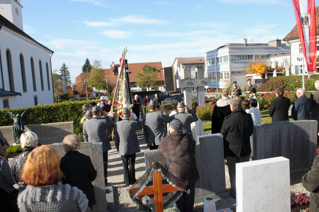 Seelensonntag Kriegerehrung 2011 _8__jpg-1320594612