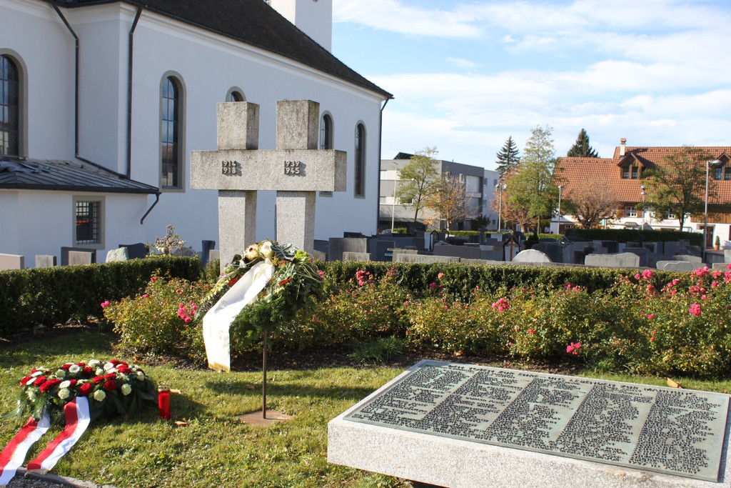 Seelensonntag Kriegerehrung 2011 _24__jpg-1320594707