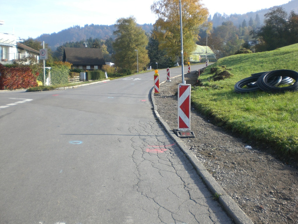 Gehsteig Jesuheim Beginn 30-10-2011 _6__JPG-1320595381