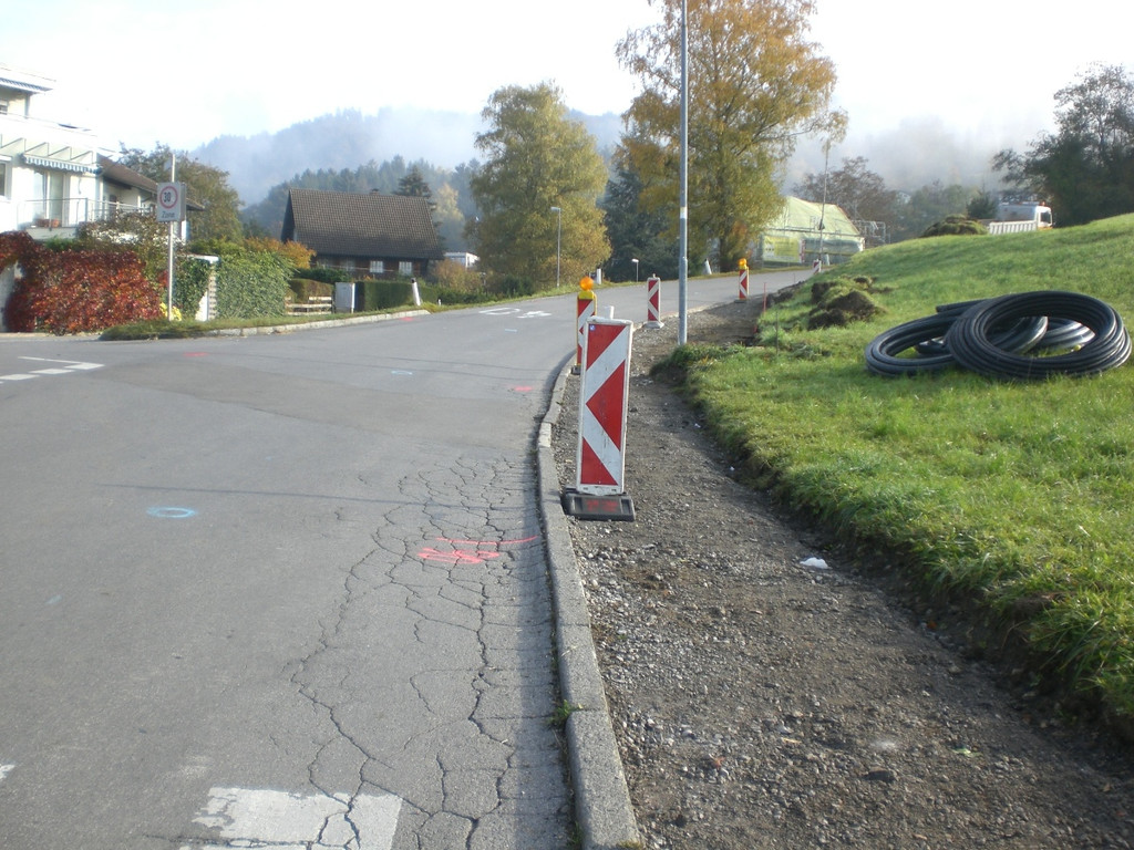 Gehsteig Jesuheim Beginn 30-10-2011 _8__JPG-1320595394