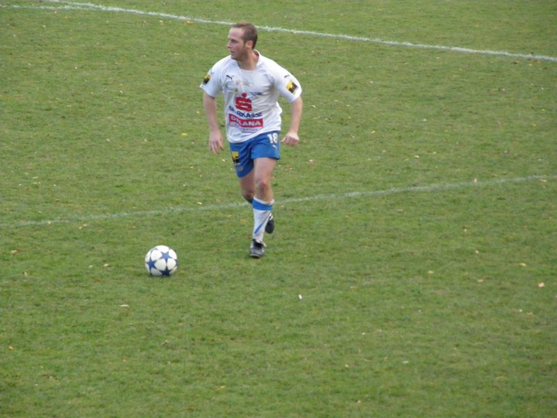 PB060031_JPG-1320602733