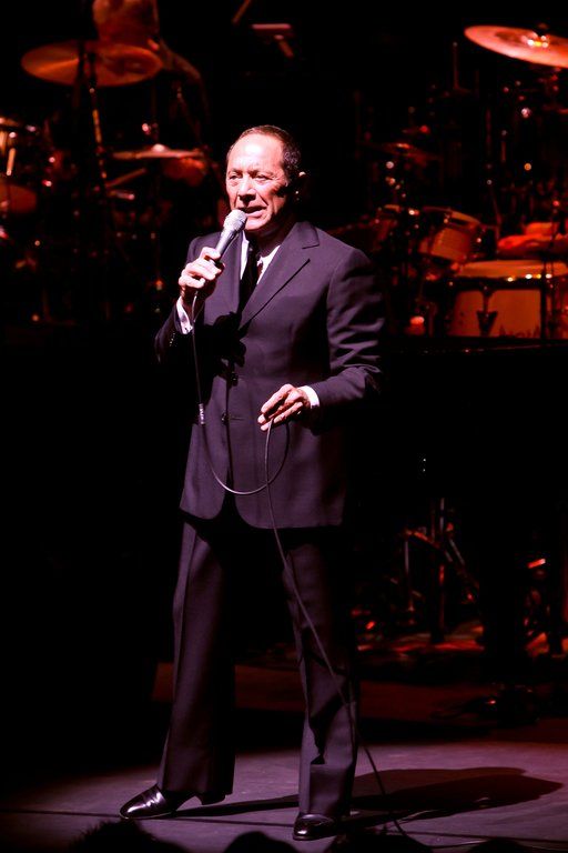 PaulAnka06111101.jpg