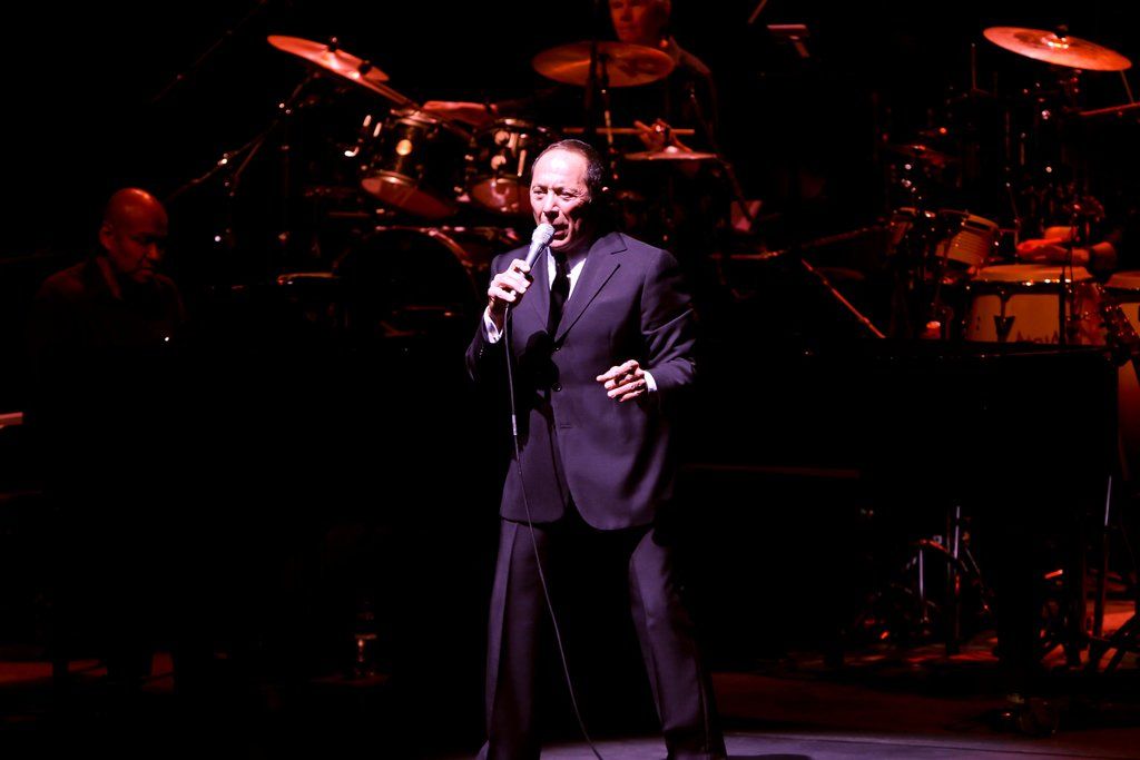 PaulAnka06111102.jpg