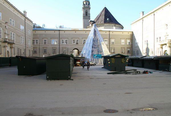 normal_07112011fmt_aufbauchristkindlm_mw_03.JPG