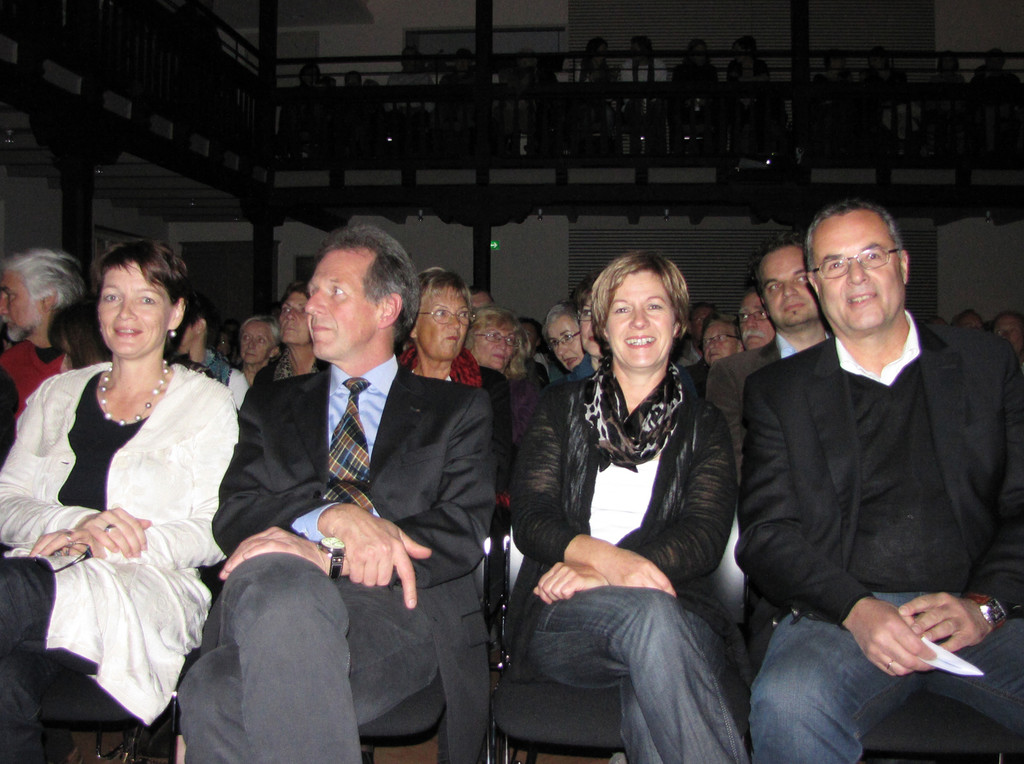 M12Bgm_____jpg-1320708934