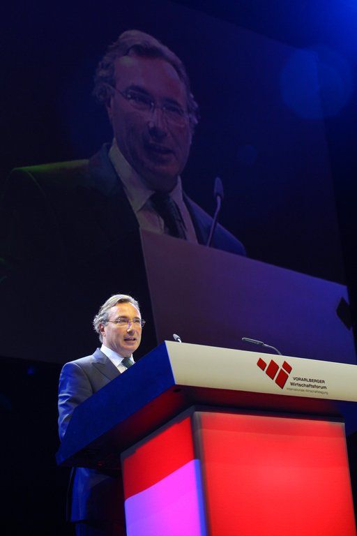 2011Wirtschaftsforum125.jpg