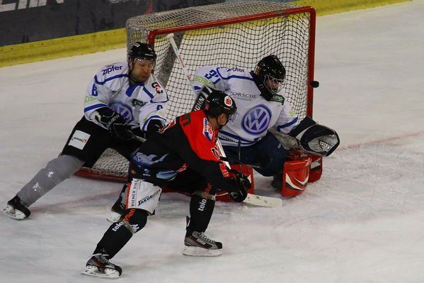 normal_11112011fmt_oilersinnsbruck_ta_007.jpg