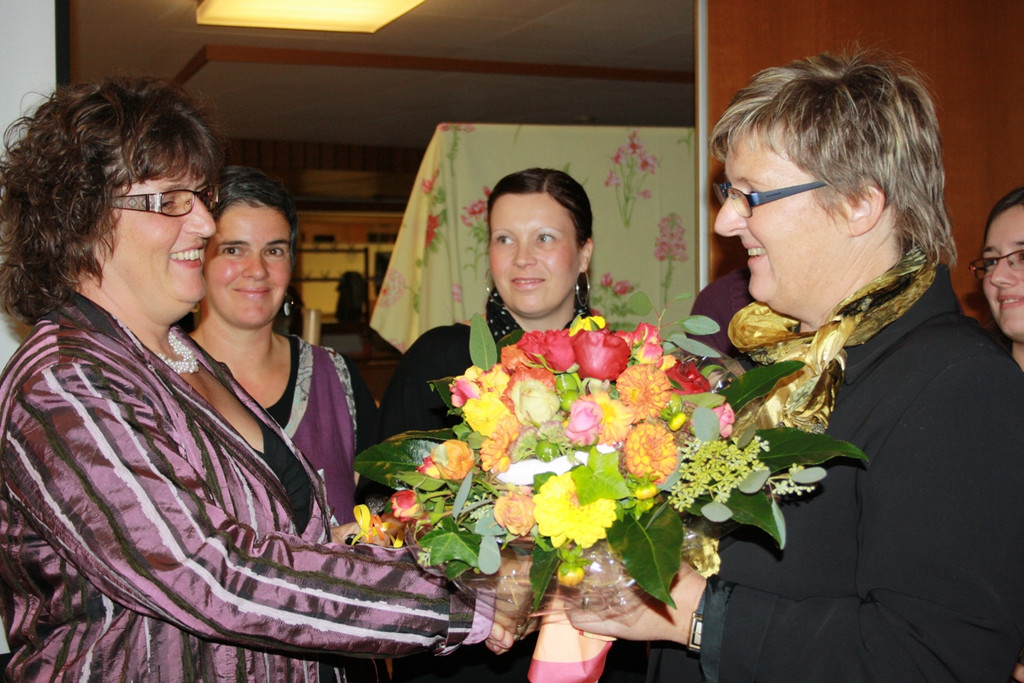 Jesuheim E-Qalin Verleihung OKT 2011 _13__JPG-1321115598