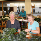 Pfarre Adventkranzbinden 2011 _9__jpg-1321193369