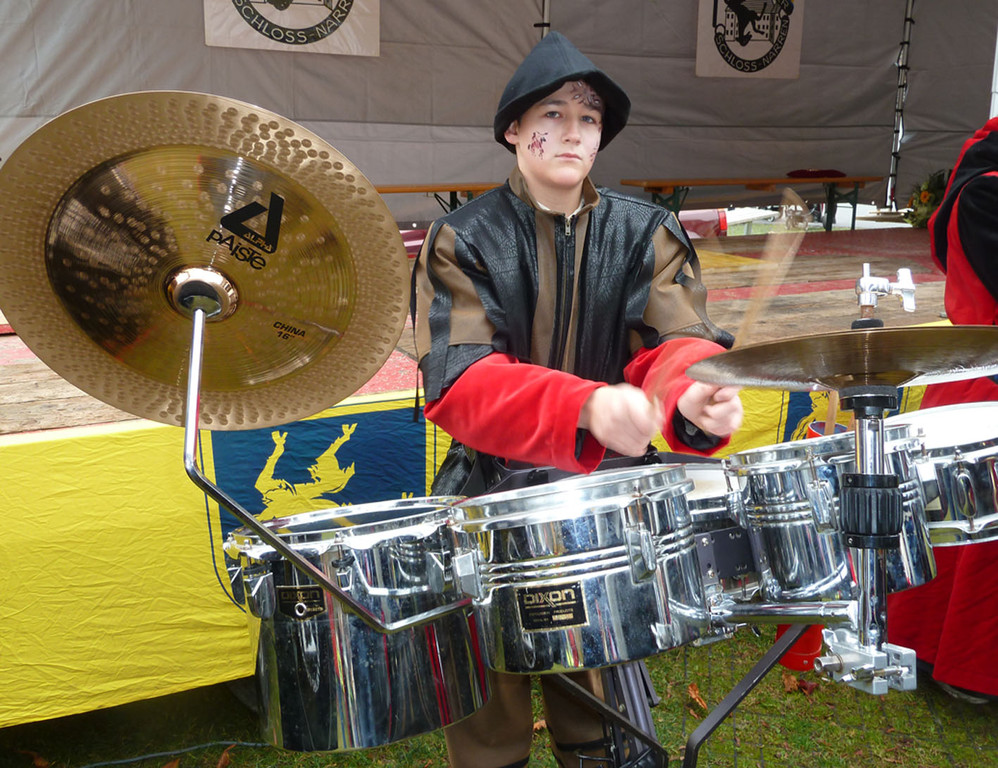 Embs2ePalasttaetscher_jpg-1321223080