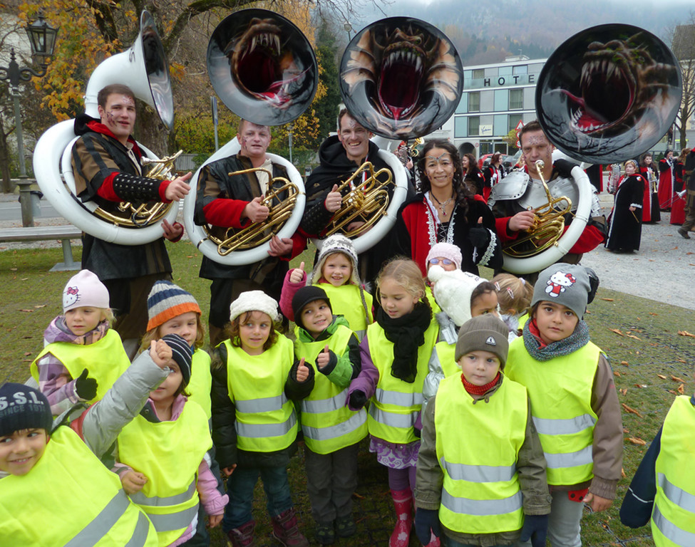 Embs6Kinder_jpg-1321223336