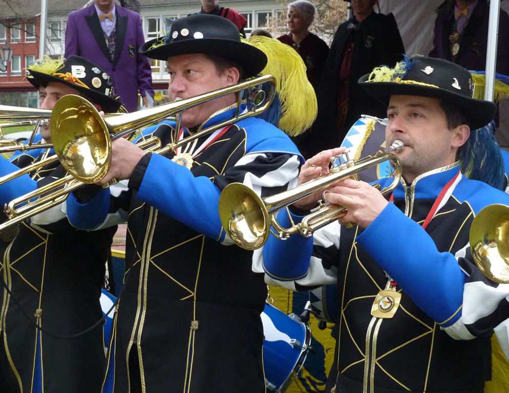 Embs3Fanfarenzug_jpg-1321225112