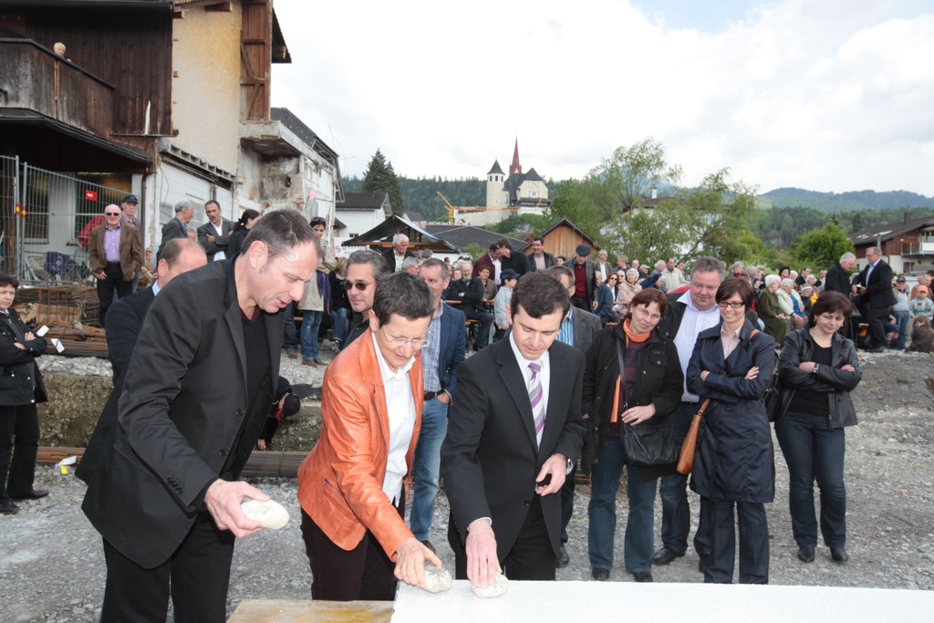 Grundstein_01_JPG-1321272935