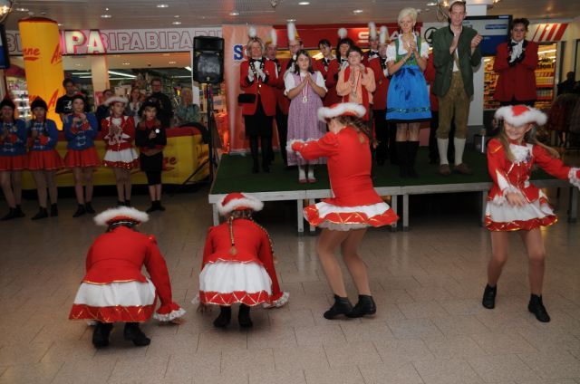 normal_12112011gildenpaktivnews_54.JPG