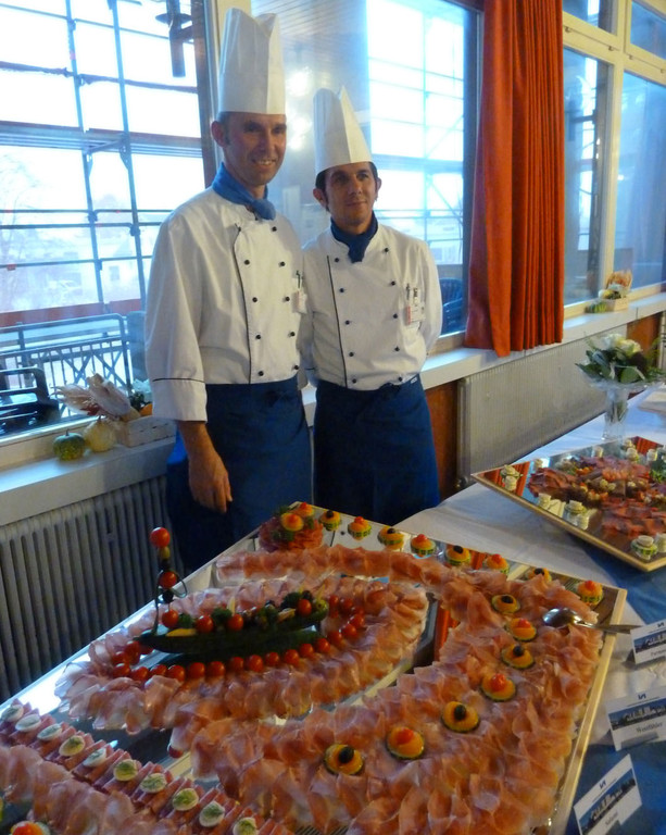LKH8Buffet_jpg-1321315588