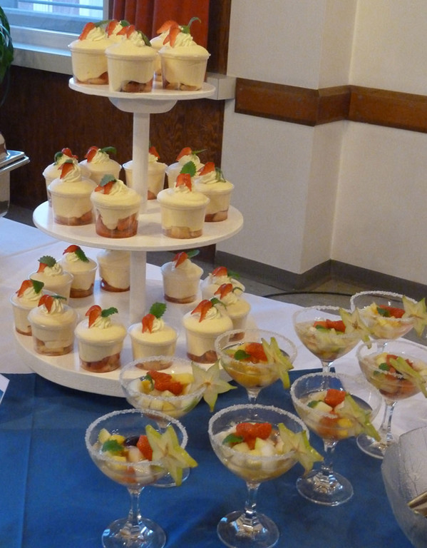 LKH18aBuffet_jpg-1321315668