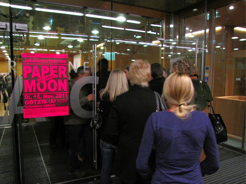 BK_papermoon_jpg-1321394435