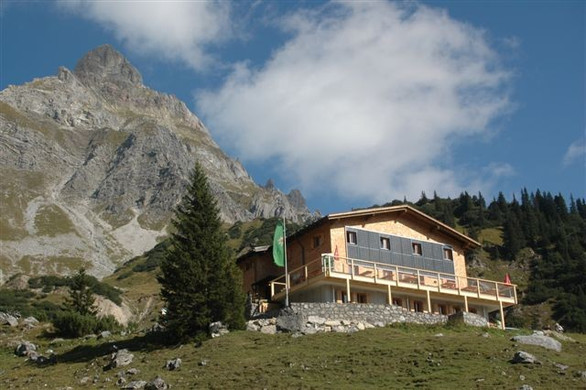 Heinrich Hueter H__tte 2008.jpg