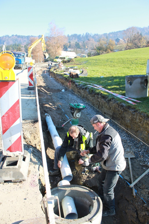 Gehsteig Jesuheim Baufortschritt 17-11 _25__jpg-1321538499