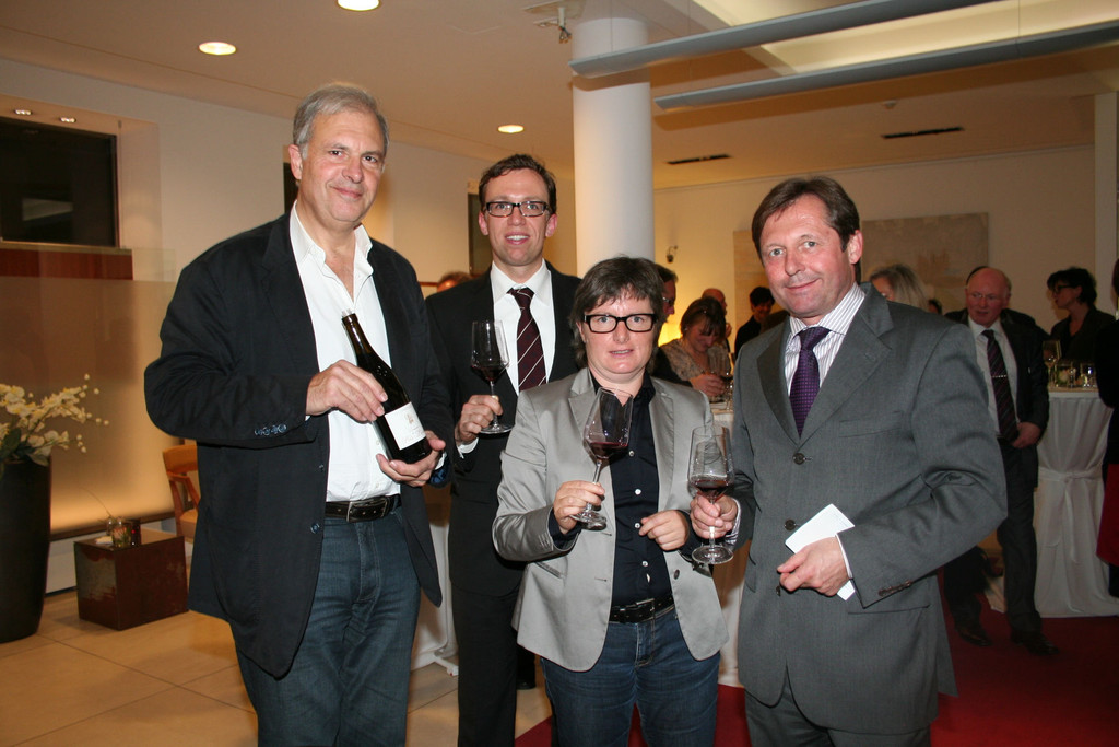 IMG_9392_jpg-1321564007