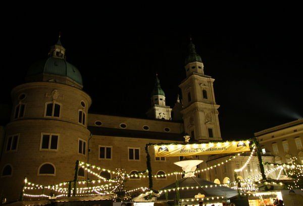 normal_17112011fmt_eroeffnungchristkindlm_mw_02.JPG