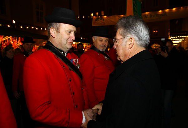 normal_17112011fmt_eroeffnungchristkindlm_mw_26.JPG