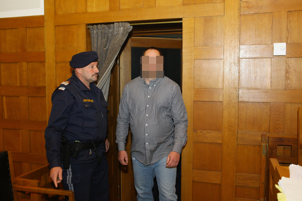 Prozess Mordversuch05.jpg