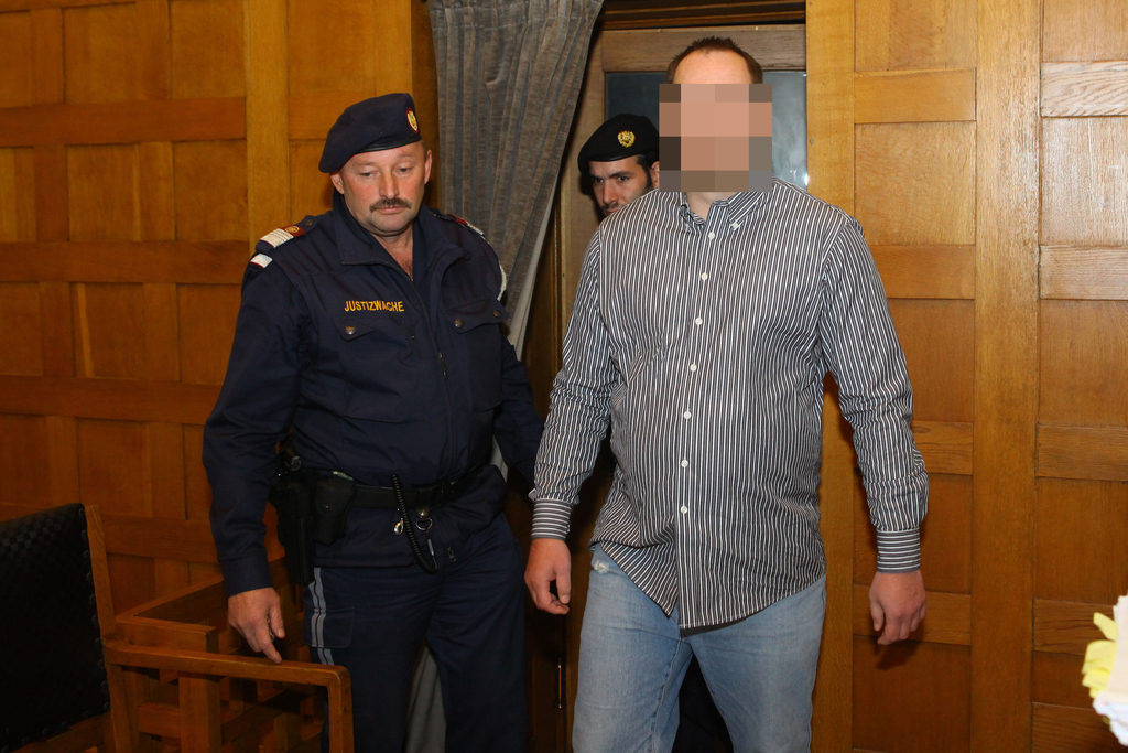 Prozess Mordversuch06.jpg