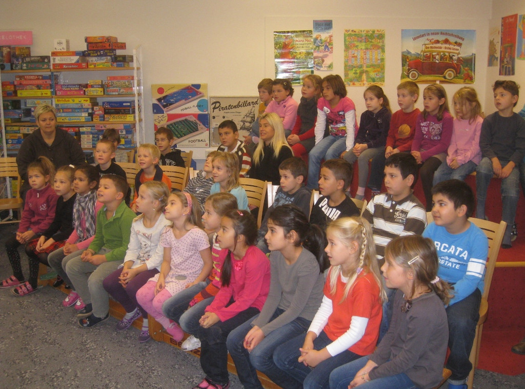 Buecherei Lesung VS 1 Schlueter 2011 _3__jpg-1321697575