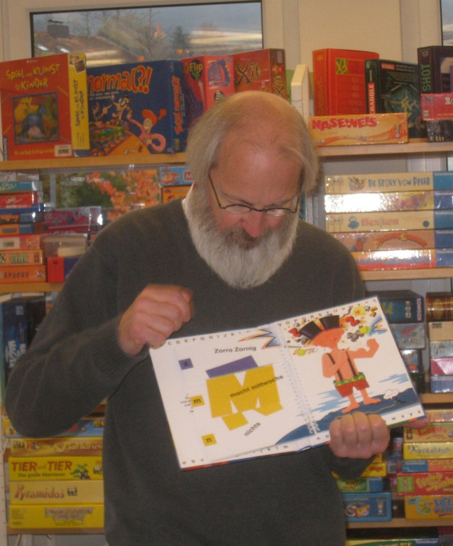 Buecherei Lesung VS 1 Schlueter 2011 _24__jpg-1321697658