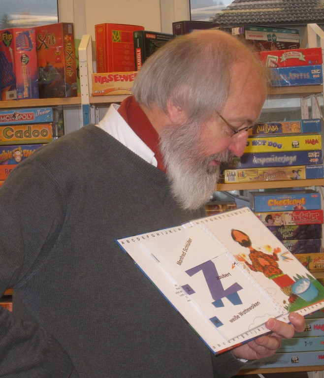 Buecherei Lesung VS 1 Schlueter 2011 _26__jpg-1321697667