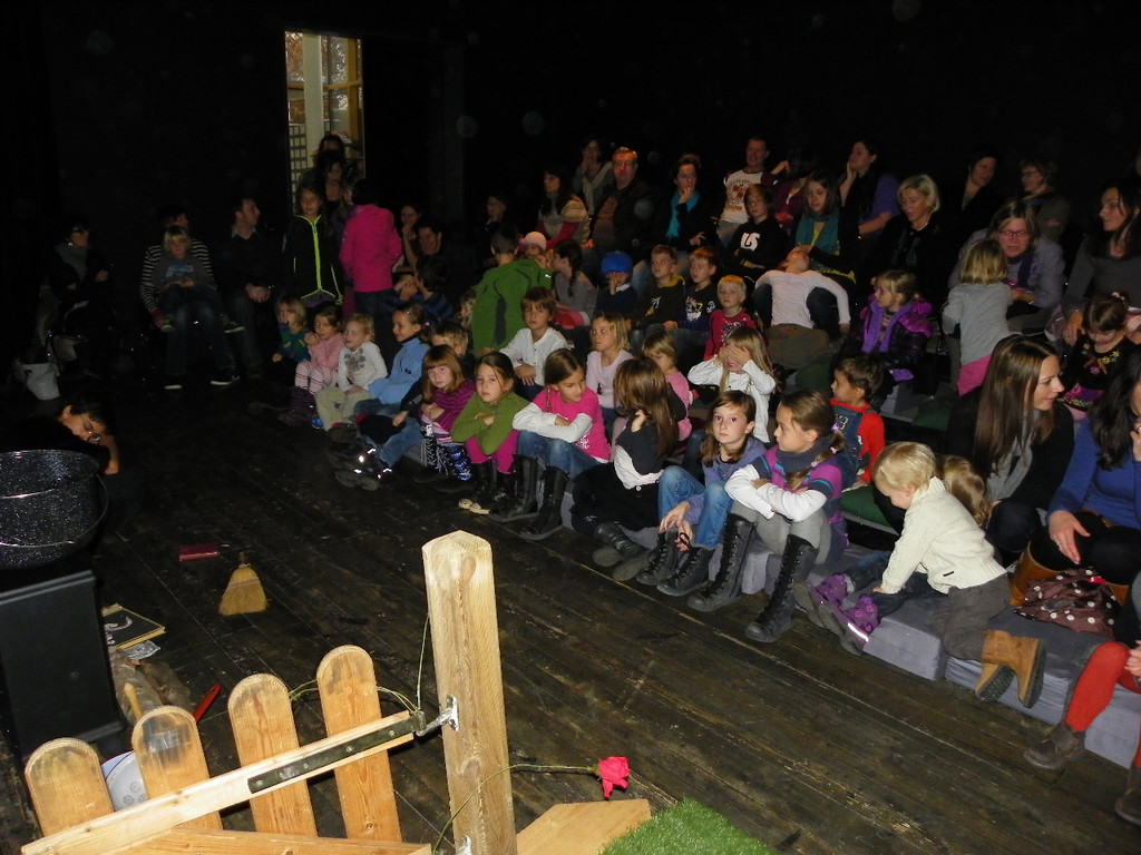 113_1912_JPG-1321730824