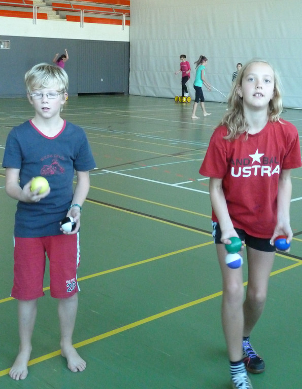 5Zirkus4a_jpg-1321807908