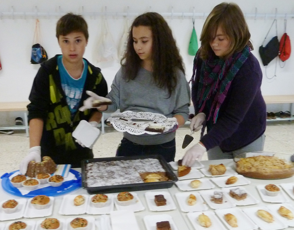 7Buffet1a_jpg-1321808252