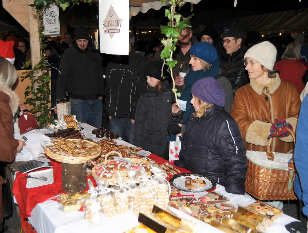 Adventmarkt H__chst 27_11_2010 40_jpg-1321816661