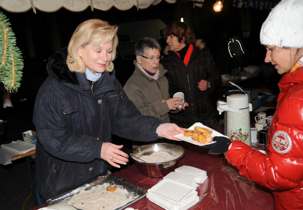 Adventmarkt H__chst 27_11_2010 51_jpg-1321816708