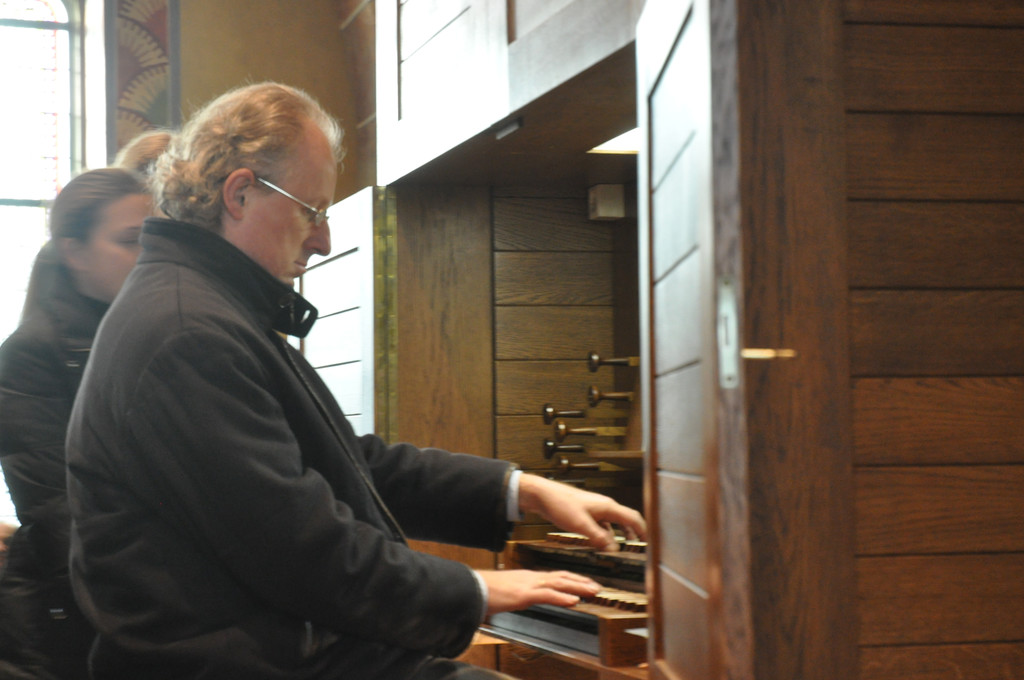 DSC_0011_JPG-1321817620