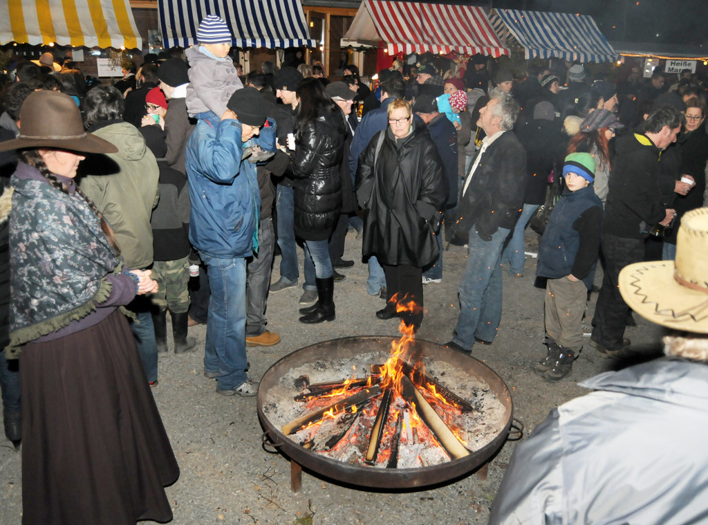 Western-Advent 20_11_2011 84_jpg-1321818800