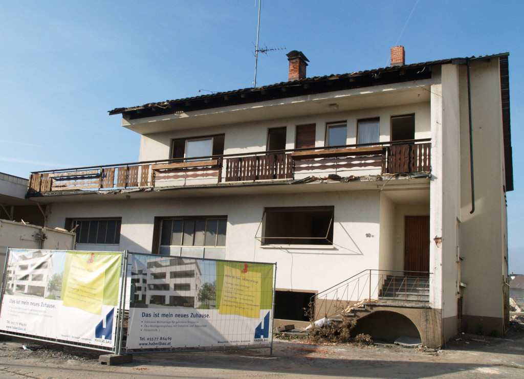 PB188111.jpg