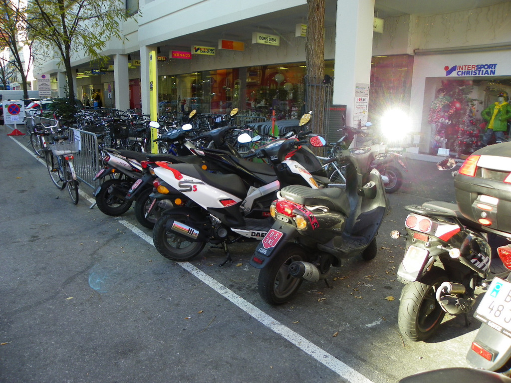 113_2099_JPG-1321828651