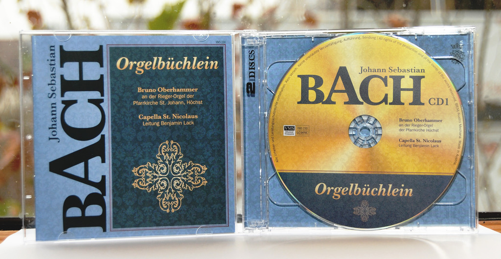 CD _ Booklet a_jpg-1321976426