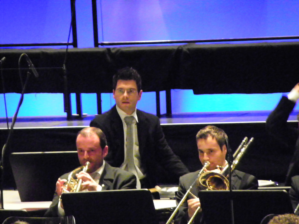 113_2341_JPG-1322177497