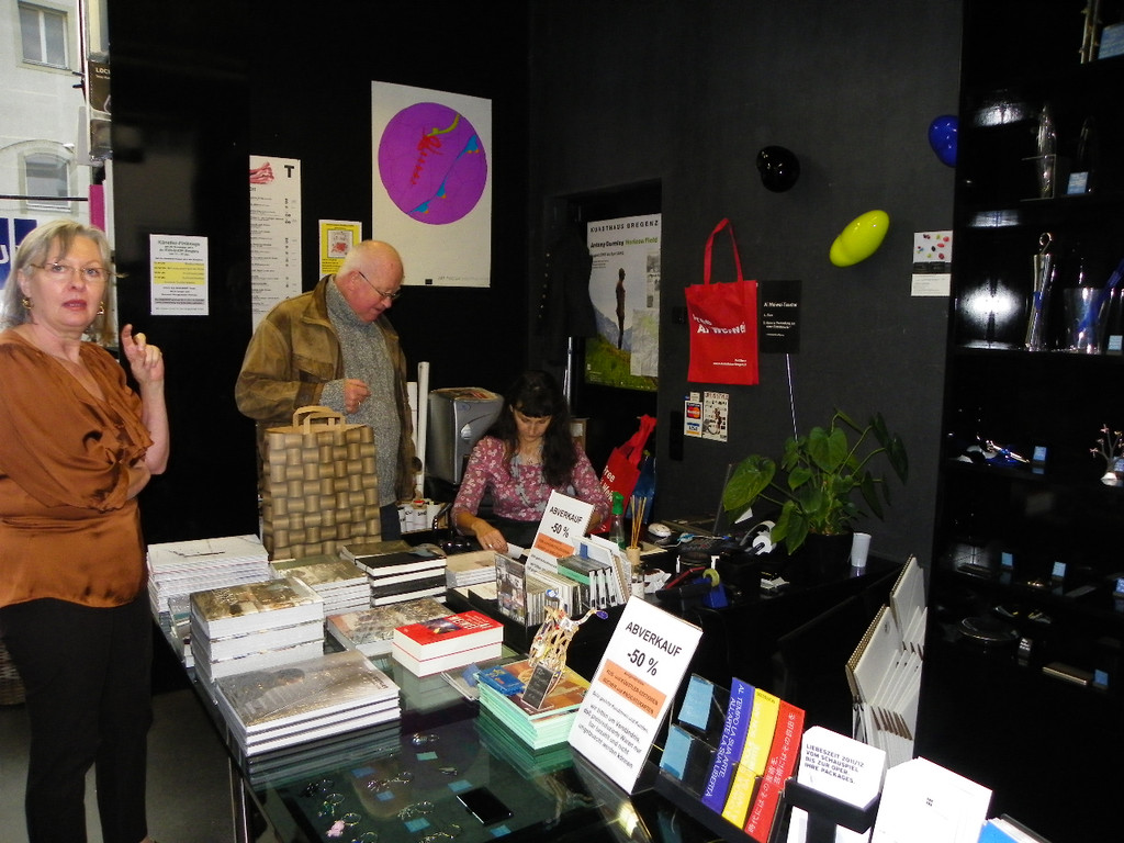 113_2196_JPG-1322180424