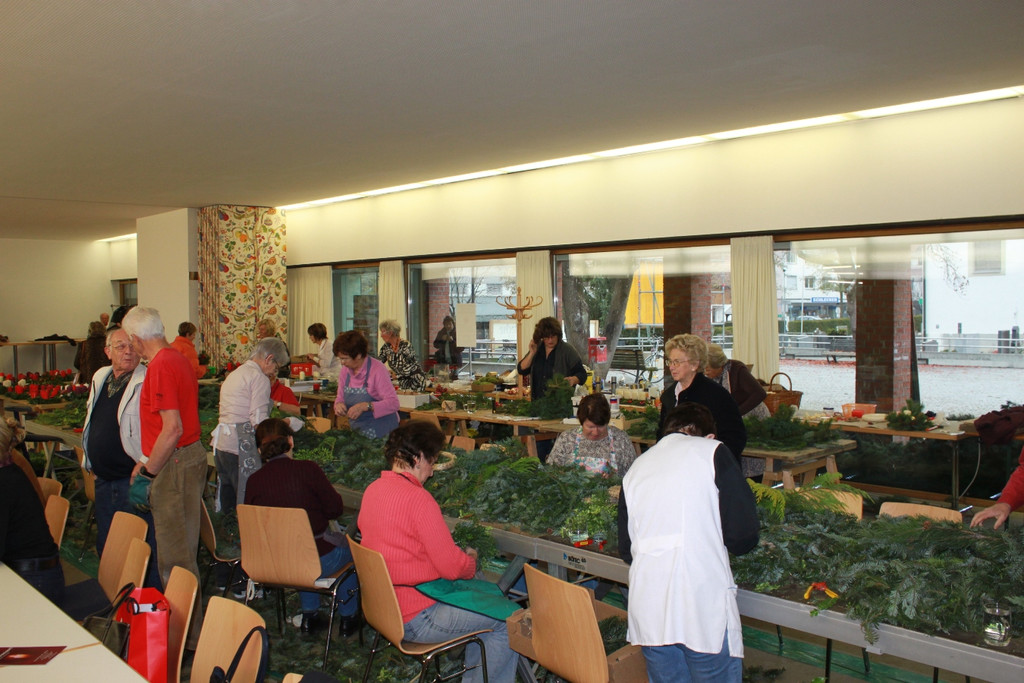Pfarre Adventkranzaktion 25-11-2011 _21__jpg-1322240577