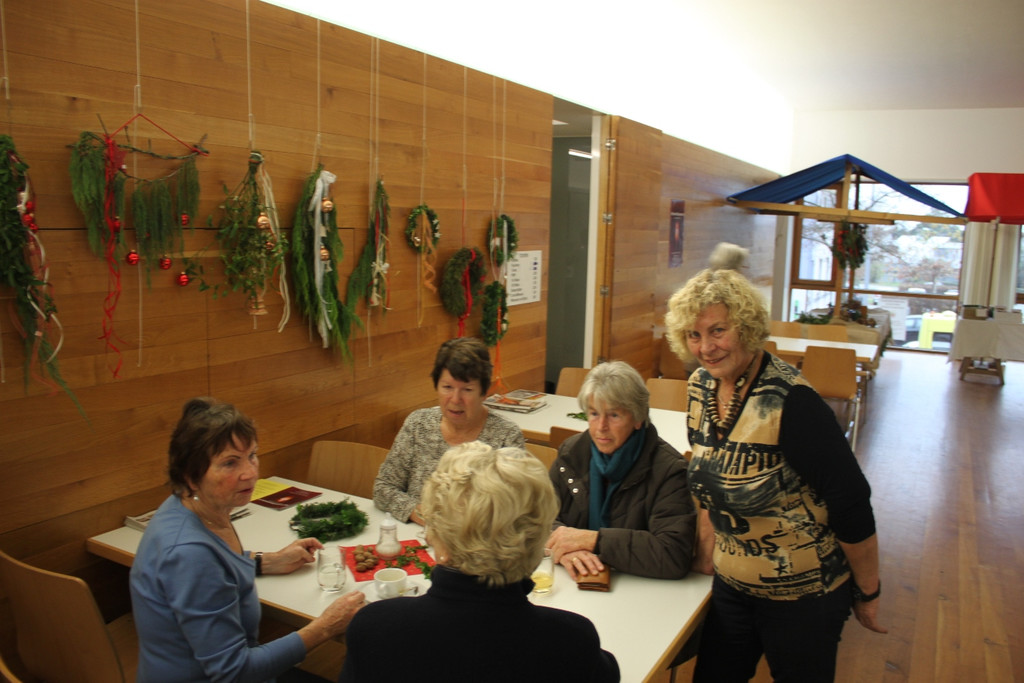 Pfarre Adventkranzaktion 25-11-2011 _11__jpg-1322240520